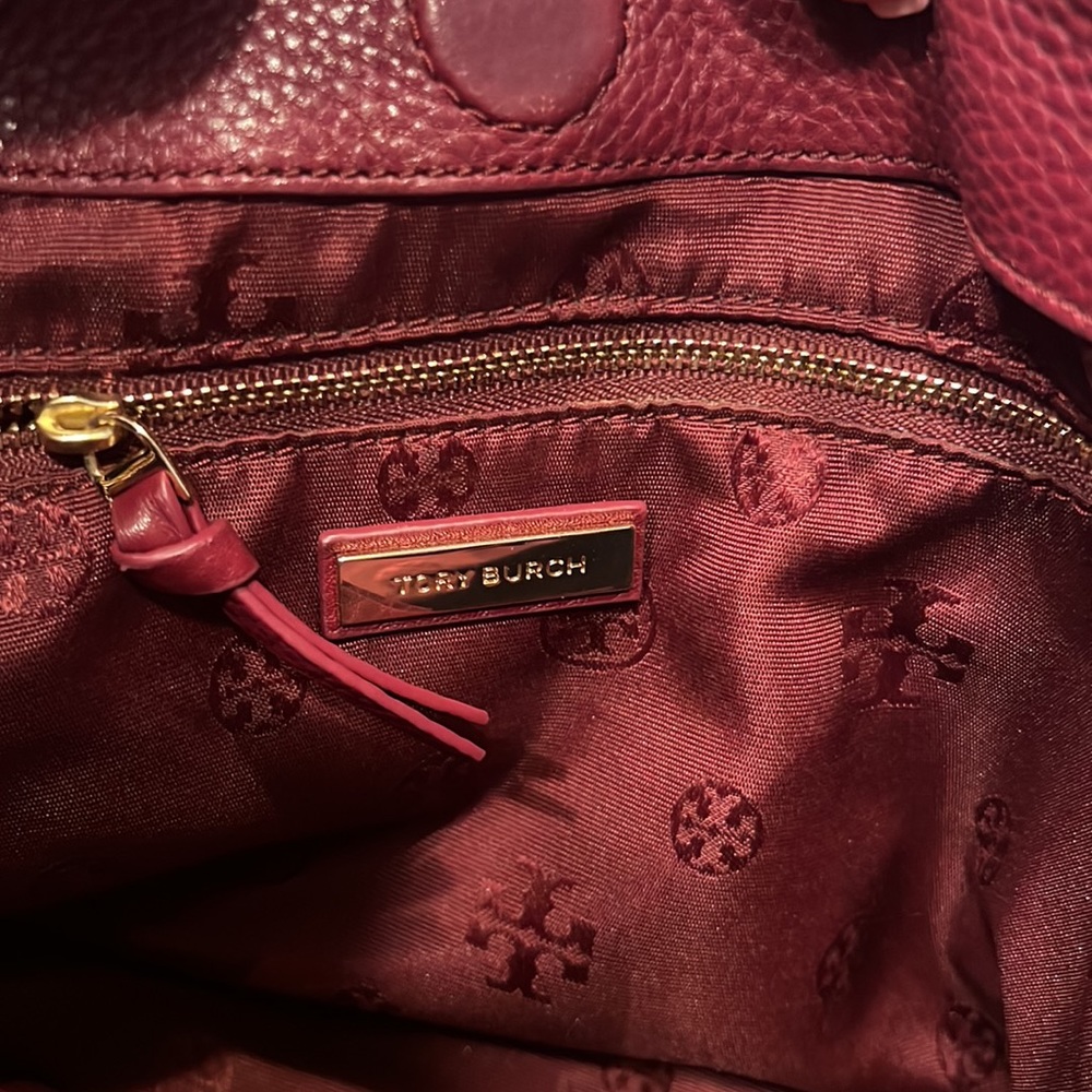 Tory Burch slouchy tote (maroon) - Picture 3 of 4